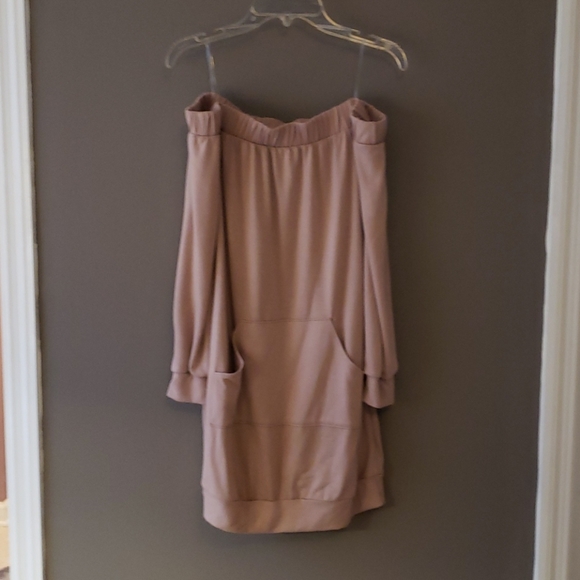 Charlotte Russe Tops - Charlotte Russe Off the Shoulder Tunic